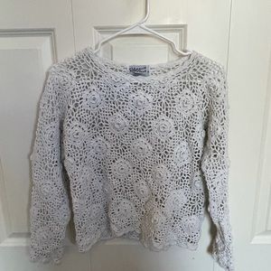 WHITE LACE LONG SLEEVE